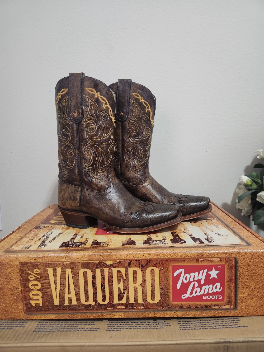 Tony Lama Bark Santa Fe Embroidered Boots